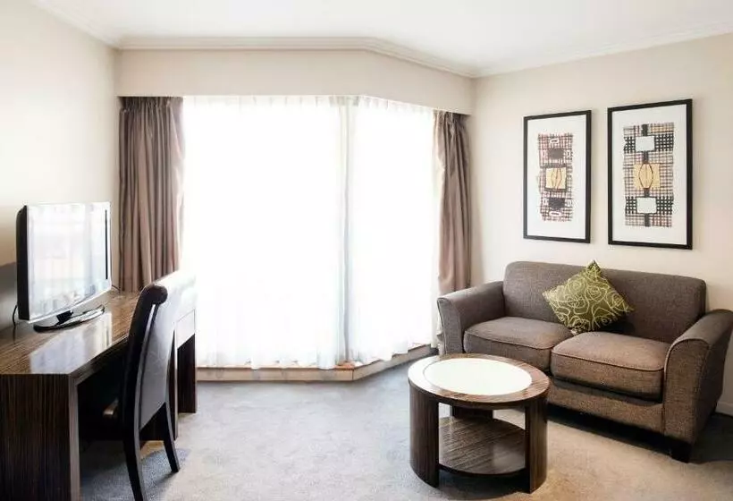 Seasons Darling Harbour Sydney Apartments