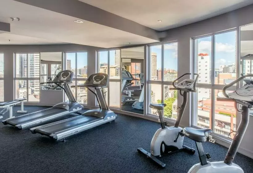 Seasons Darling Harbour Sydney Apartments