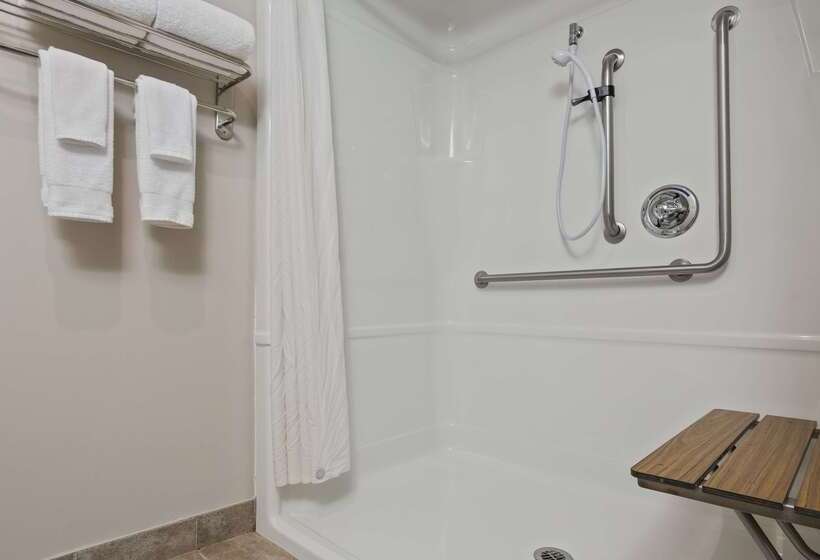 هتل Best Western Plus Moncton