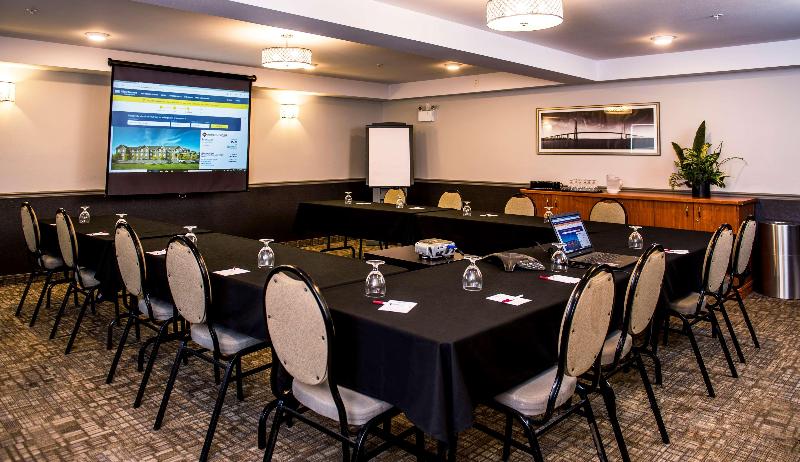 هتل Best Western Plus Moncton