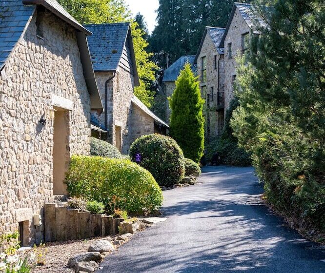 Отель Bovey Castle