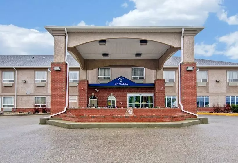 Rimbey Ridge Hotel & Suites