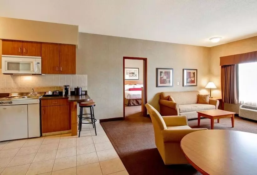 Rimbey Ridge Hotel & Suites