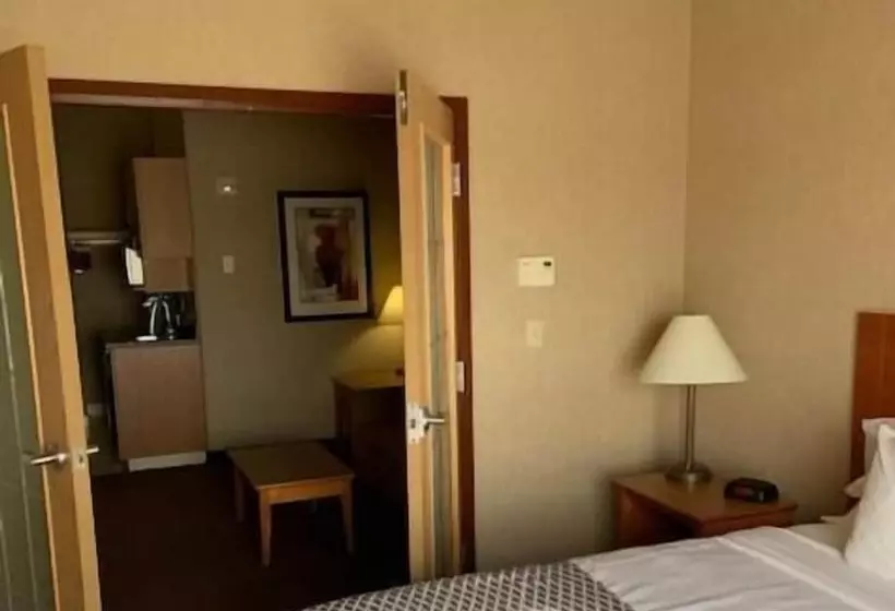 Rimbey Ridge Hotel & Suites