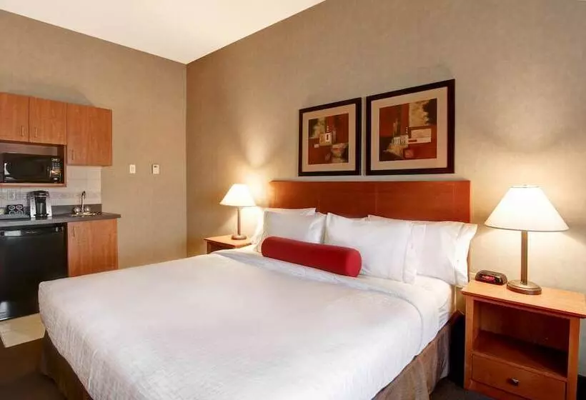 Rimbey Ridge Hotel & Suites