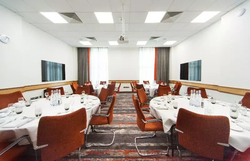 Clayton Hotel, Leeds