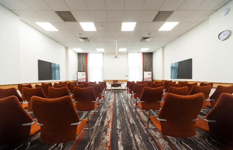 Clayton Hotel, Leeds