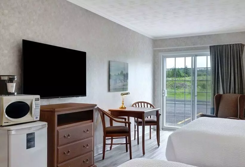 בית מלון כפרי Days Inn By Wyndham Edmundston