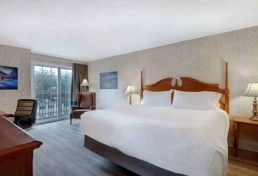 בית מלון כפרי Days Inn By Wyndham Edmundston