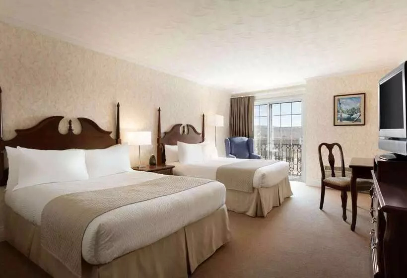 בית מלון כפרי Days Inn By Wyndham Edmundston