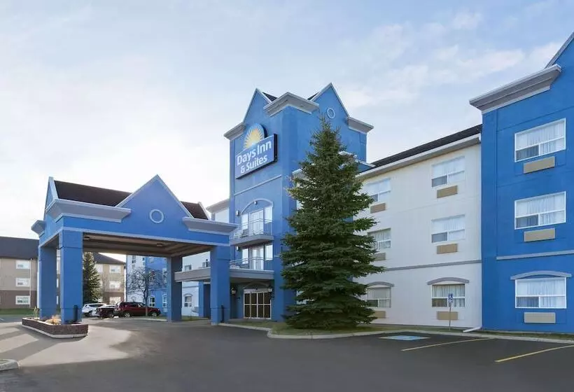 호텔 Days Inn & Suites By Wyndham Brooks