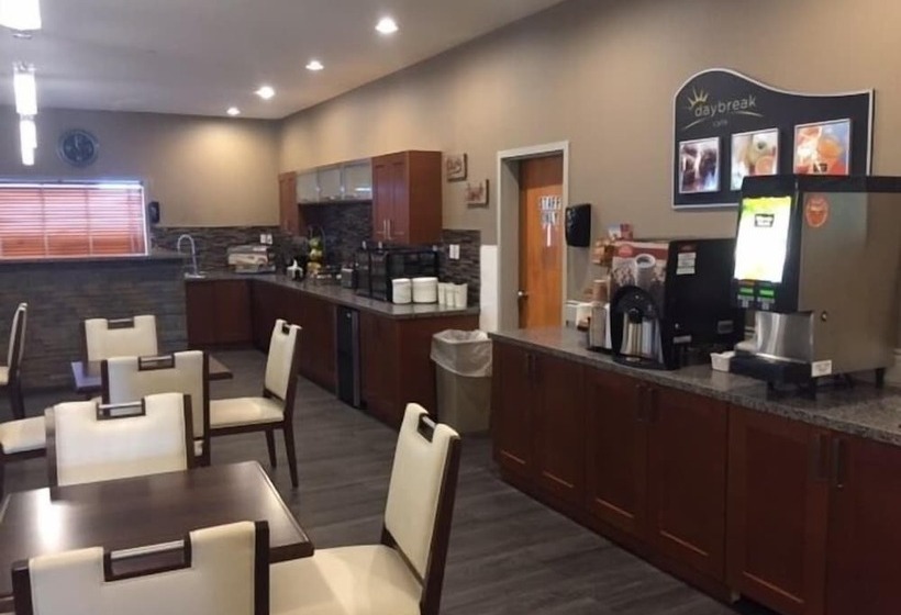 Szálloda Days Inn & Suites By Wyndham Brooks