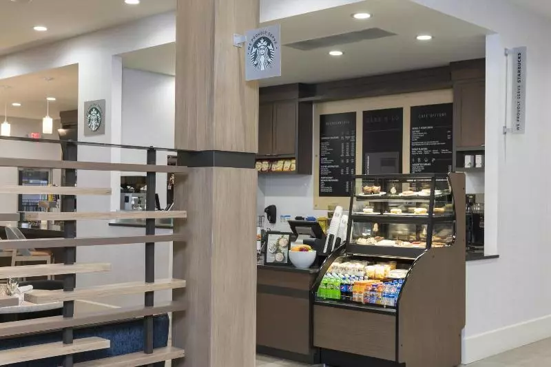 Sonesta Hotel Grand Rapids Airport