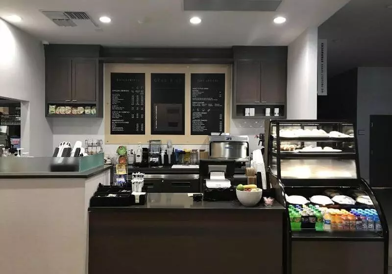 Sonesta Hotel Grand Rapids Airport