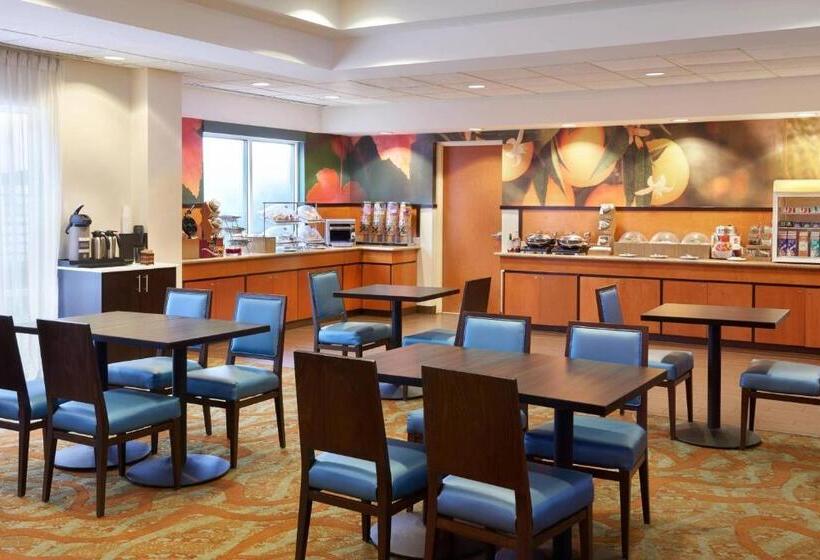 Hotel Fairfield Inn & Suites By Marriott Toronto Brampton