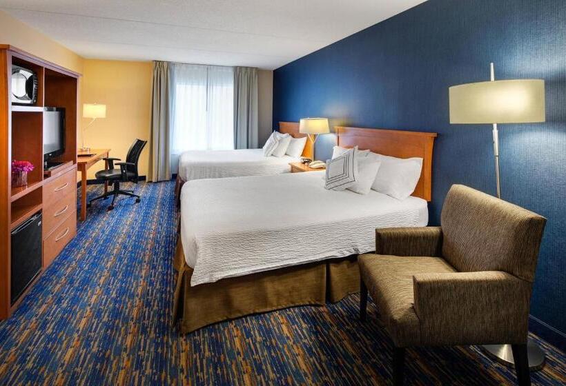 Hotel Fairfield Inn & Suites By Marriott Toronto Brampton