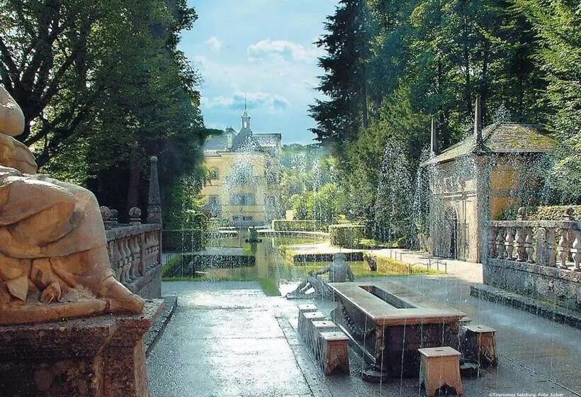 ホテル Holiday Inn   Salzburg City, An Ihg