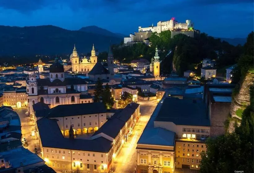 ホテル Holiday Inn   Salzburg City, An Ihg