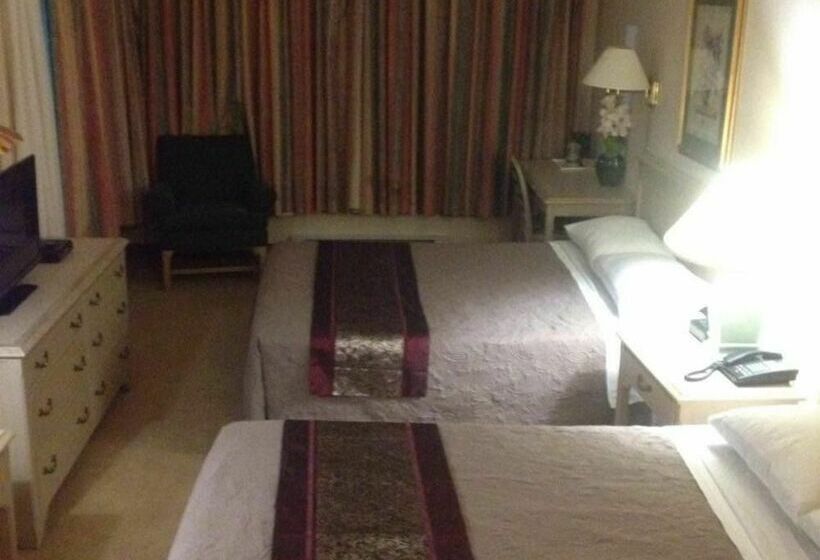 فندق Howard Johnson Inn Rigaud