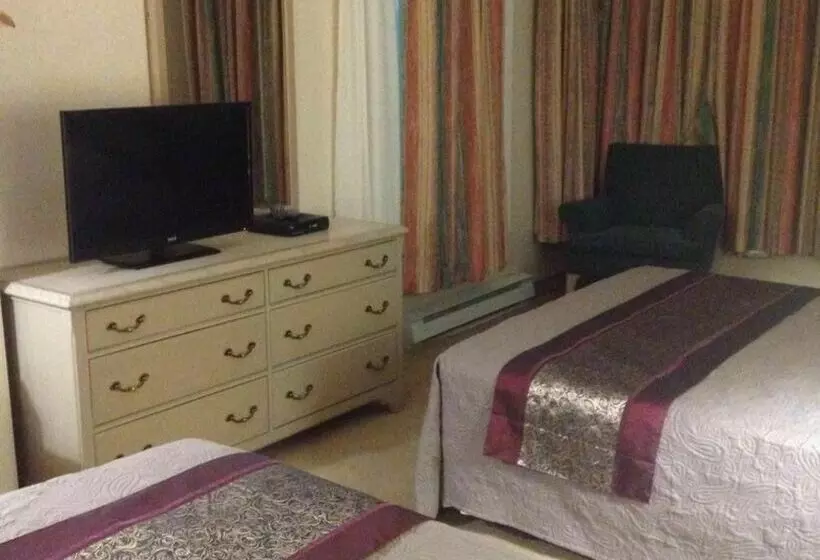 Отель Howard Johnson Inn Rigaud