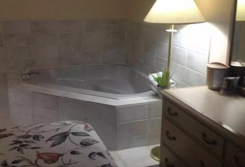 Отель Howard Johnson Inn Rigaud