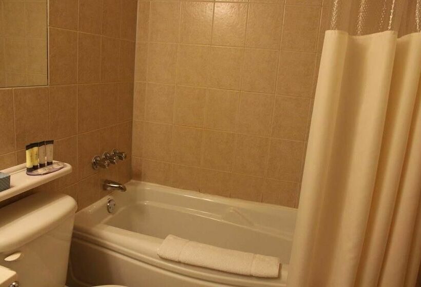 فندق Howard Johnson Inn Rigaud