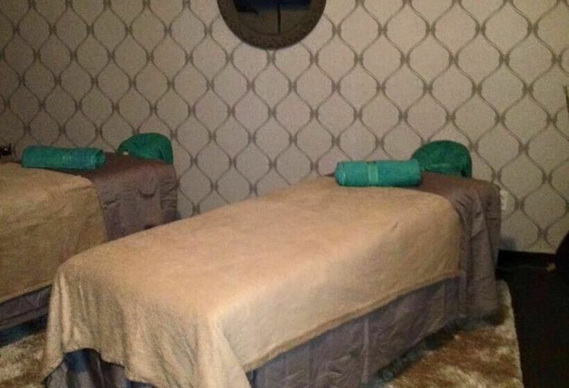 فندق Howard Johnson Inn Rigaud