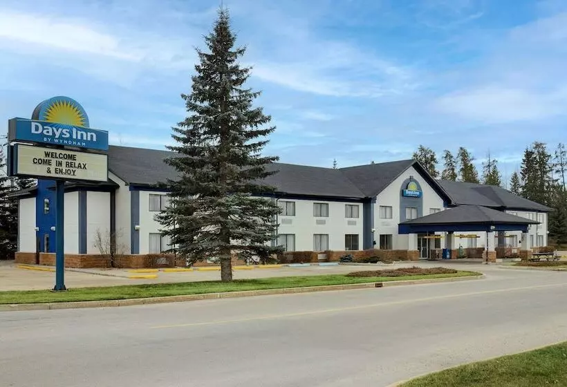 Отель Days Inn By Wyndham Whitecourt