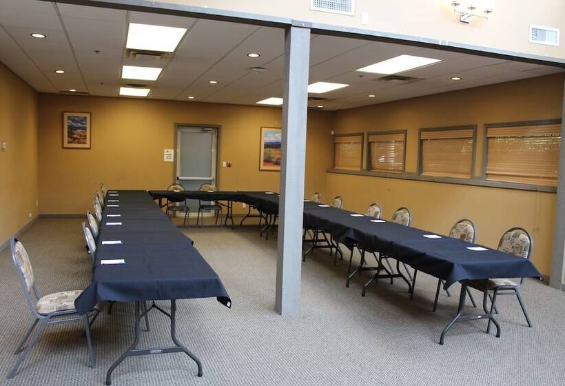 هتل Pacific Shores Resort & Spa