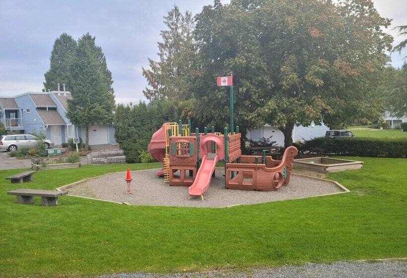 هتل Pacific Shores Resort & Spa