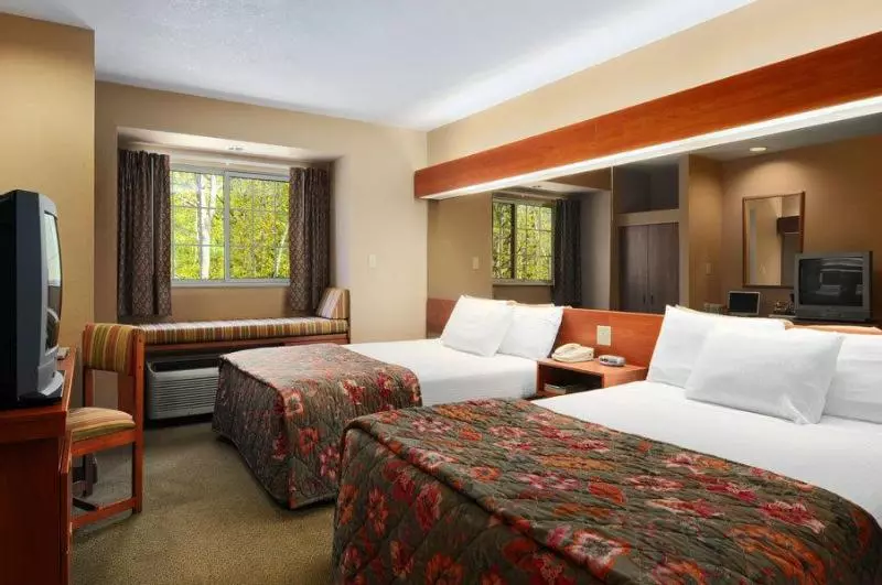 酒店 Parry Sound Inn & Suites