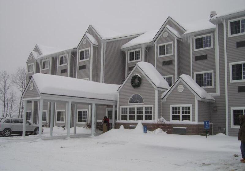 酒店 Parry Sound Inn & Suites