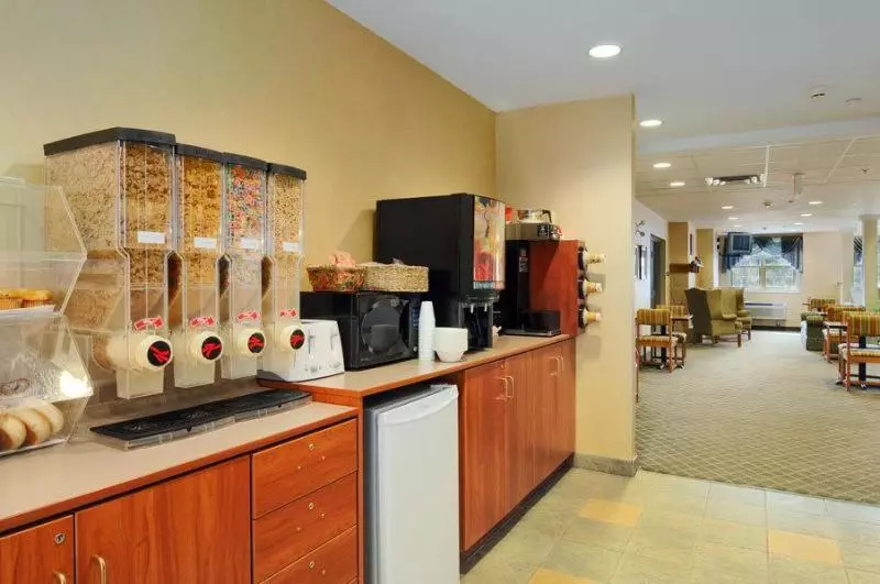 酒店 Parry Sound Inn & Suites