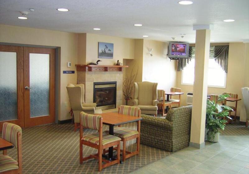 酒店 Parry Sound Inn & Suites