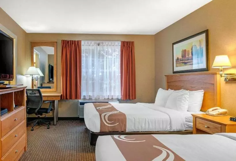 ホテル Quality Inn & Suites