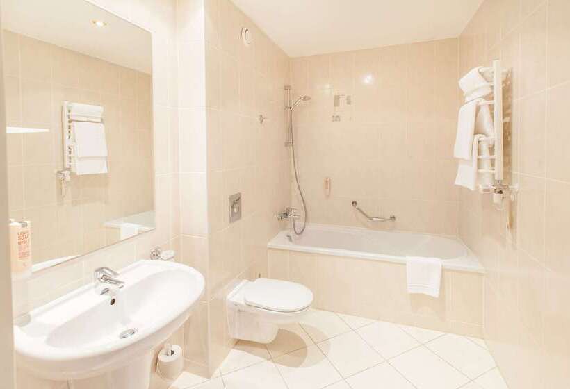 Qubus Hotel Głogów