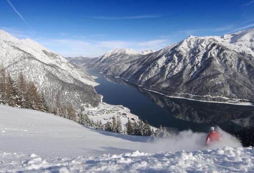 בית מלון כפרי Vaya Achensee