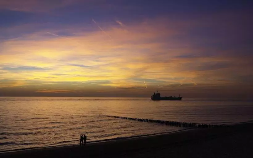 Strandhotel Westduin