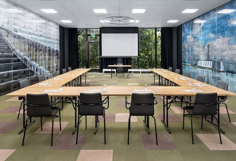 Strandhotel Westduin