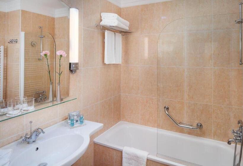 호텔 Ensana Thermia Palace