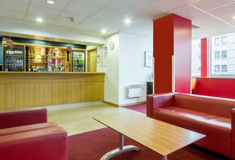 Otel Travelodge Croydon Central