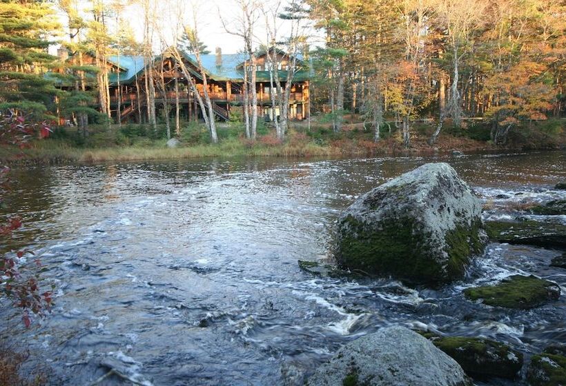 Отель Trout Point Lodge Of Nova Scotia