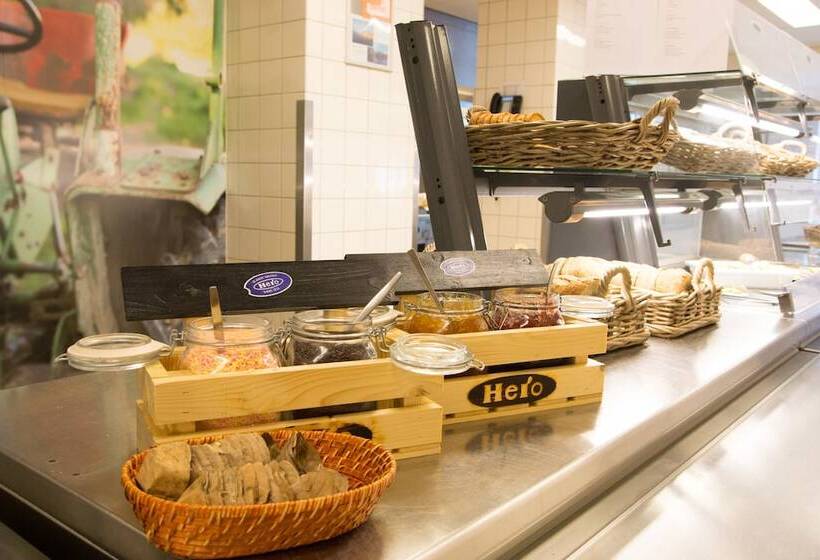 Stayokay Hostel Den Haag