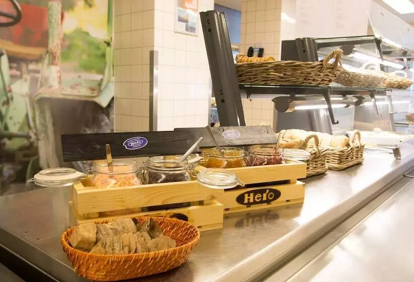 Stayokay Hostel Den Haag