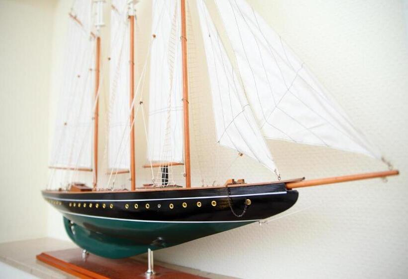 בית מלון כפרי Am Segelhafen