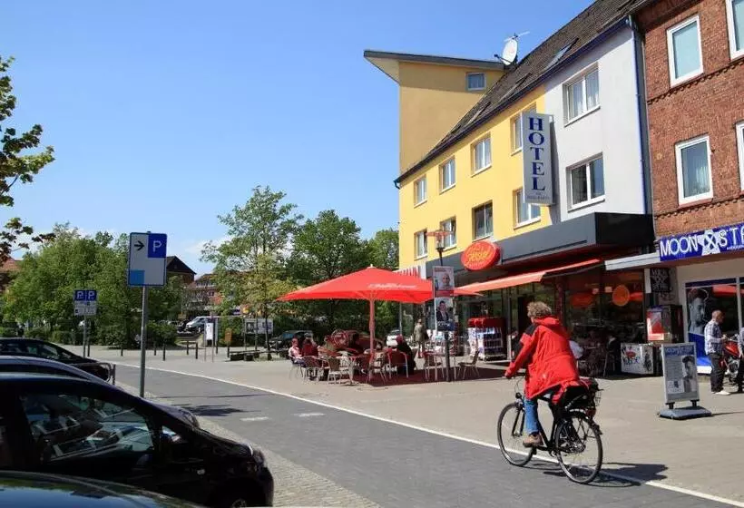 هتل Am Segelhafen