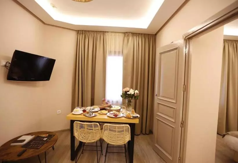 Amani Hotel Suites & Spa