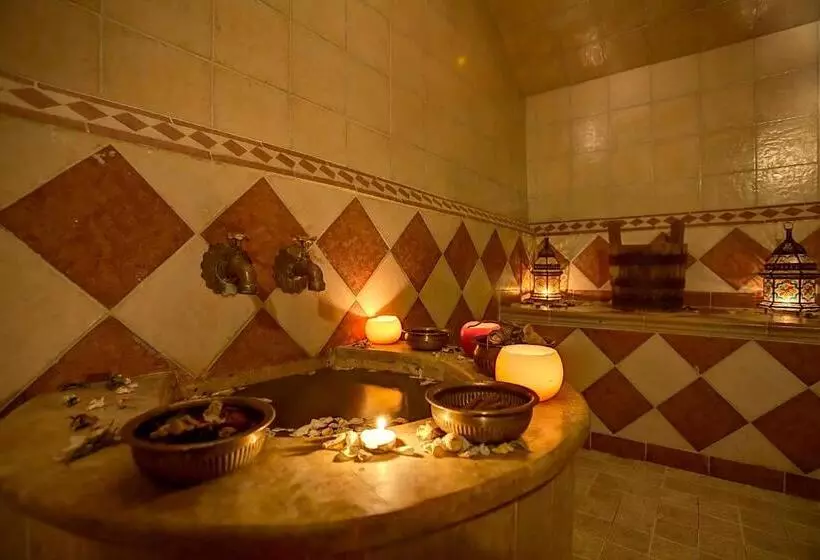 Amani Hotel Suites & Spa