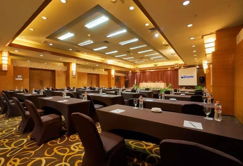 Hôtel Bisanta Bidakara Tunjungan