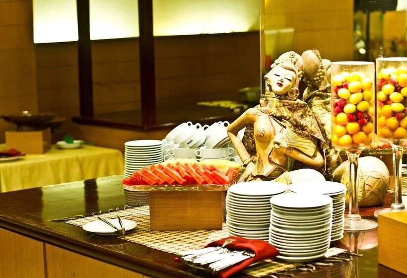 فندق Bisanta Bidakara Tunjungan